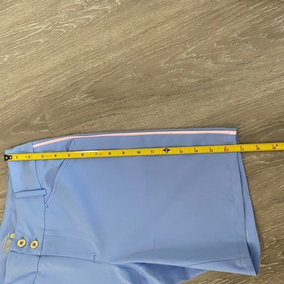 Lilly Pulitzer LUXLETIC Fairway Performance Shorts. Blue Peri. Size 6. - Picture 10 of 10